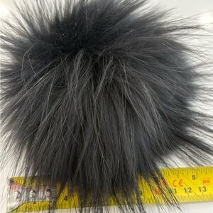 Full Fox Fur Pom-Pom – Snap Button – Never Used – Excellent Condition